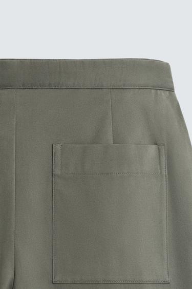 SHORT RELAXED FIT PLIS AVEC CEINTURE - Kaki de Zara - Image 9