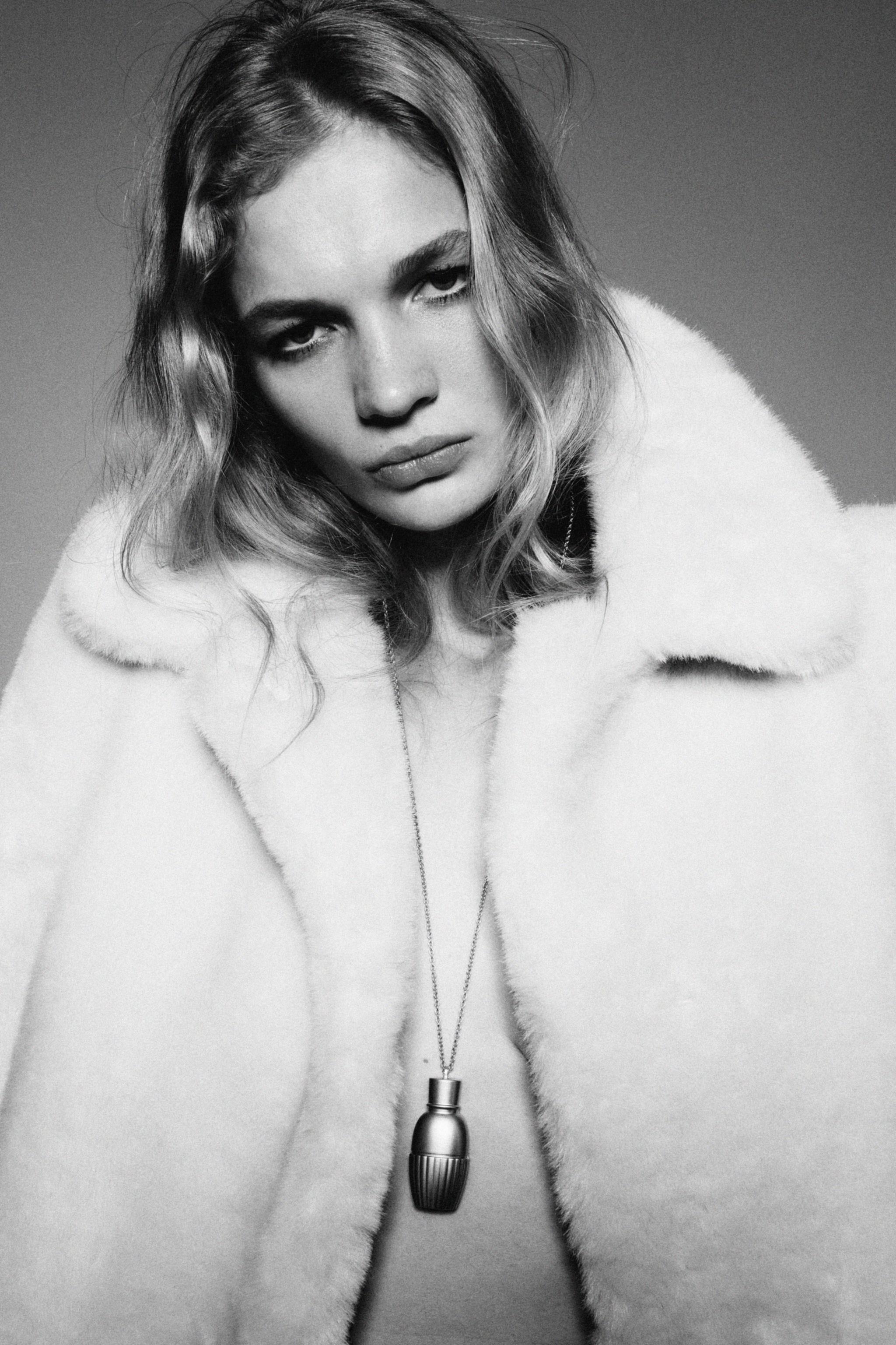 COEUR NOCTURNE NECKLACE SET 75ML (2.53 FL.OZ) + 1.6G (0.06 OZ).