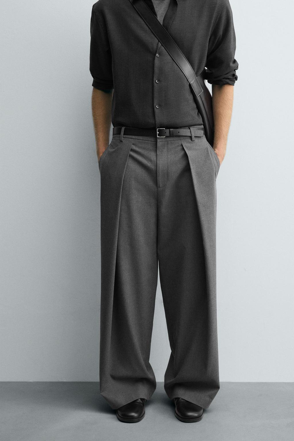 PLEATED WIDE FIT PANTS