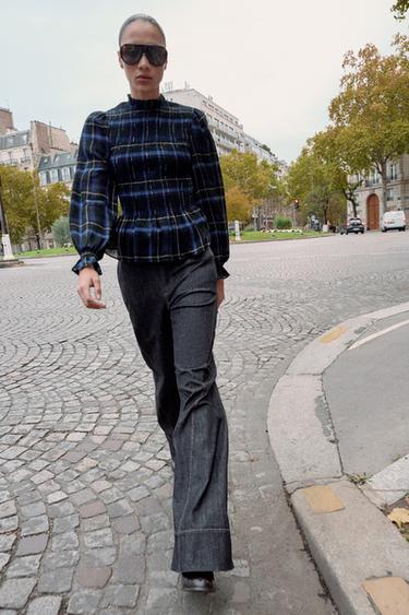 Zara BLUZA SA KARIRANIM DEZENOM I ELASTIČNIM NABIRANJEM – plava / mornarsko plava