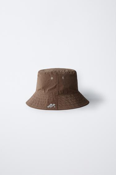 Zara TECHNICAL FABRIC BUCKET HAT - Brown