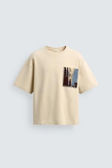T-SHIRT WITH CONTRAST TEXTURED PATCH - Oyster-white by Zara