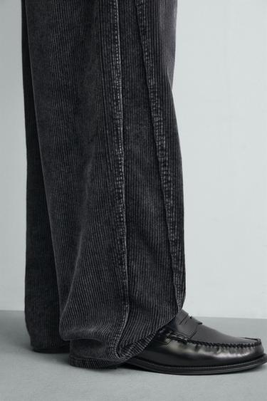 CORDUROY BAGGY TROUSERS WITH TWISTED SEAMS - Black by Zara