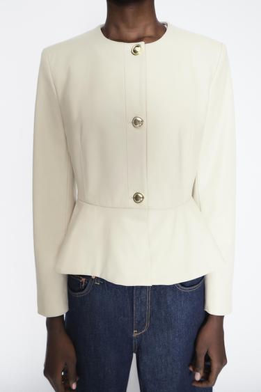 BLAZER PEPLUM EFECTO PIEL - Crudo de Zara
