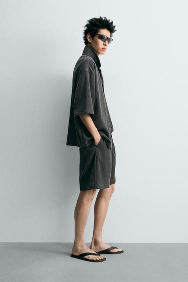 EMBOSSED RELAXED FIT BERMUDA SHORTS - Anthracite Grey by Zara