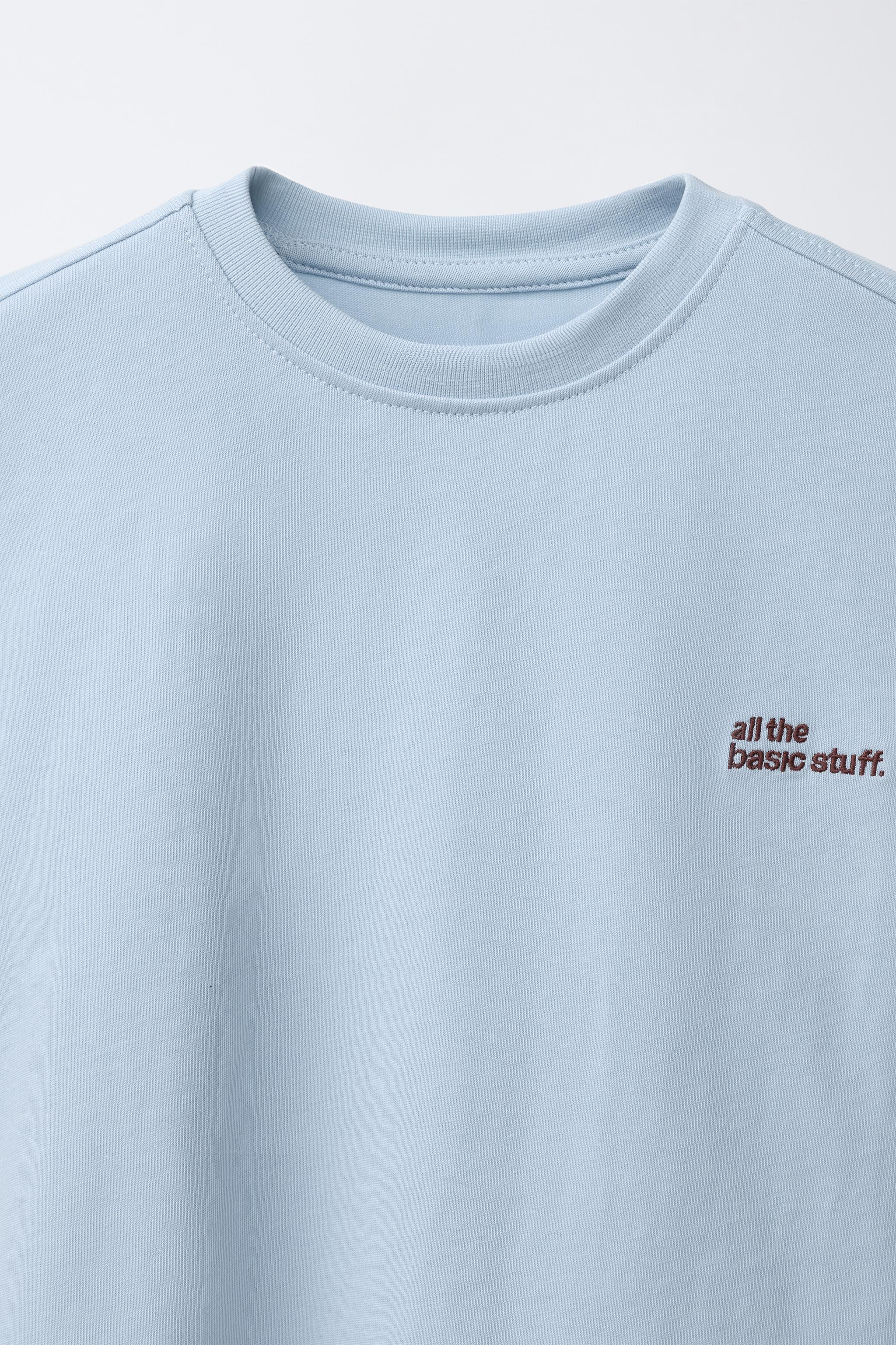 T-SHIRT LOURD À INSCRIPTION BRODÉE