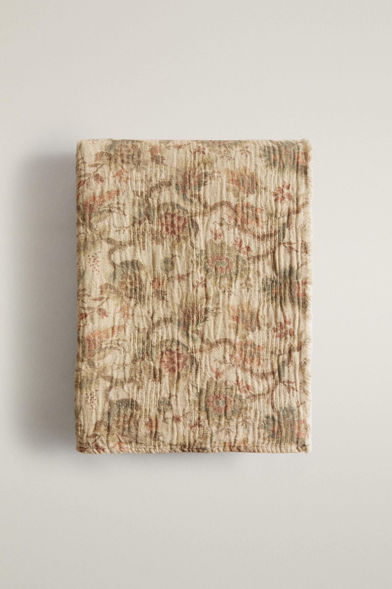 COTTON LINEN FLORAL BLANKET — Beige
