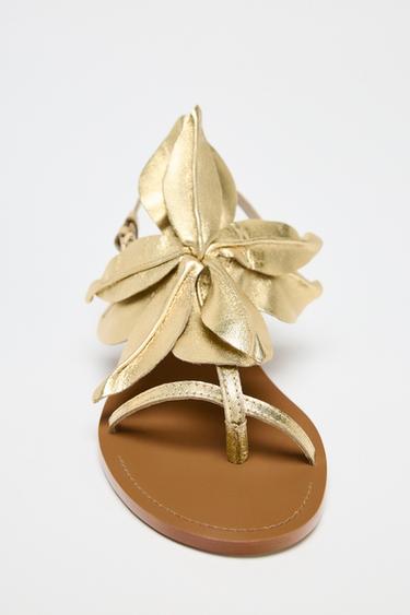FLAT LEATHER SLIDER SANDALS WITH FLOWER - Gold by Zara - Image 4