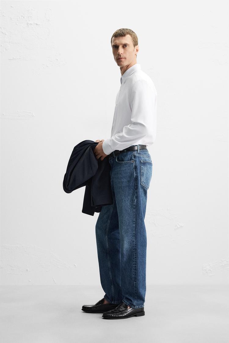 Camisa de corte entallado 4