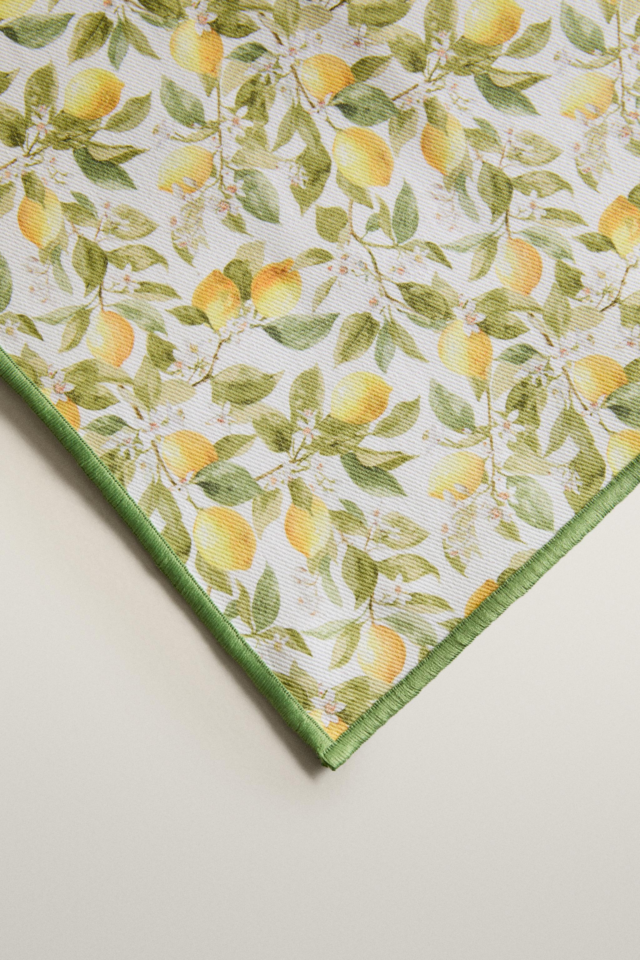 LEMON RESIN-COATED COTTON PLACEMAT