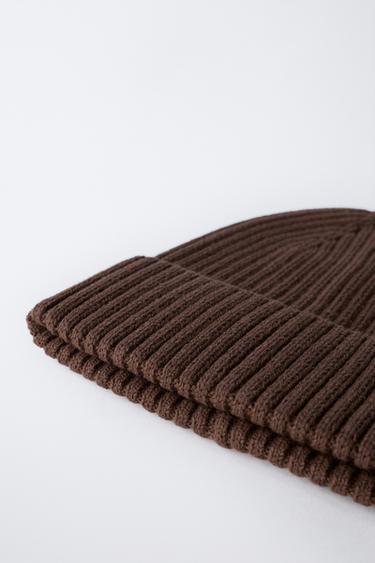 GORRO PUNTO LISO - Marrón de Zara