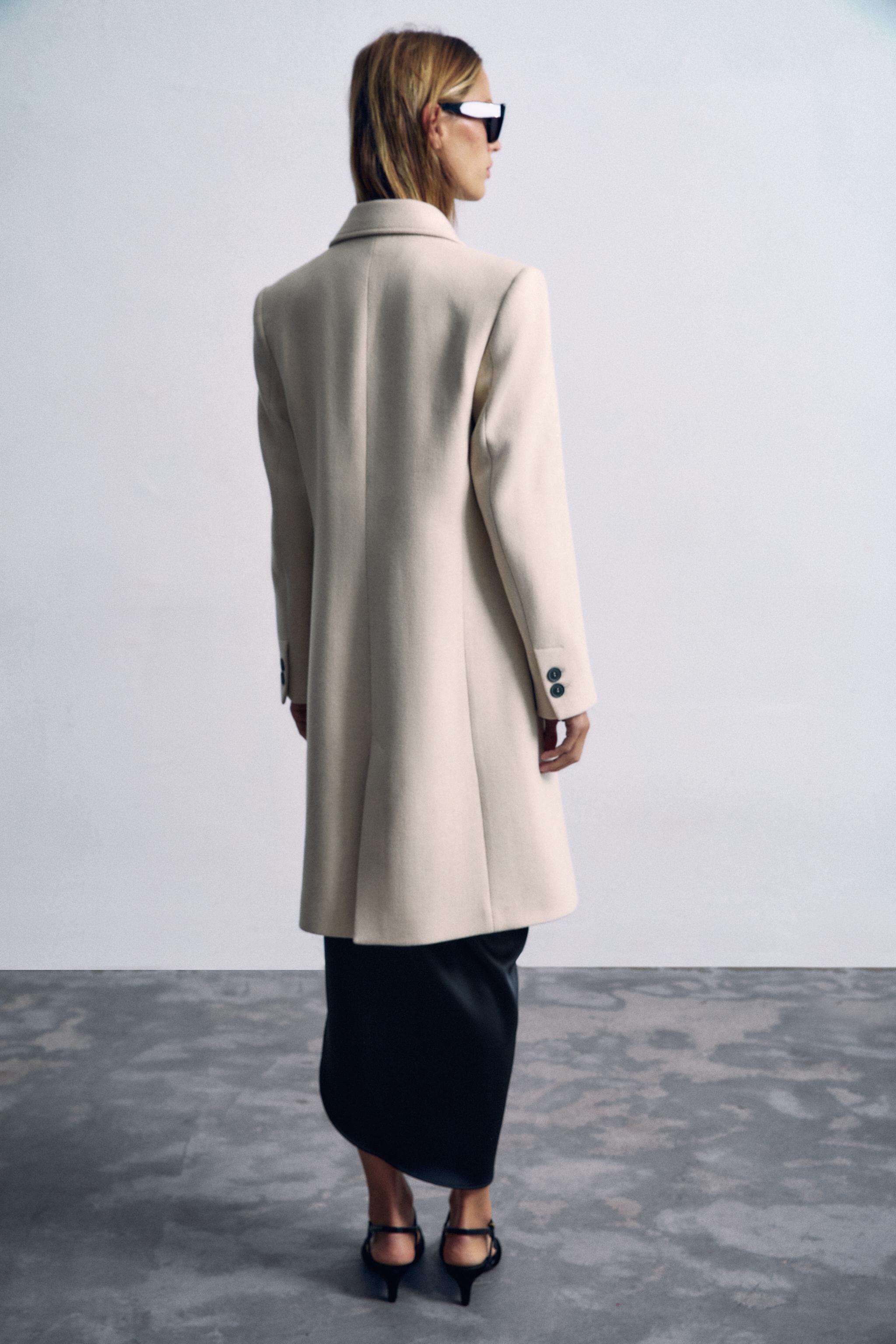SHOULDER PAD COAT