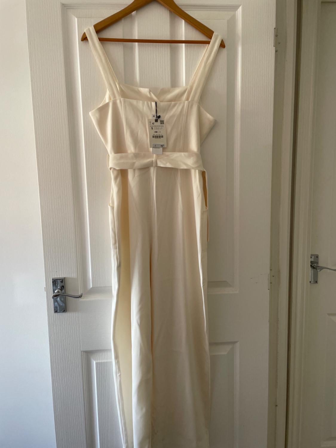 JUMPSUIT WITH BELT - Image 3