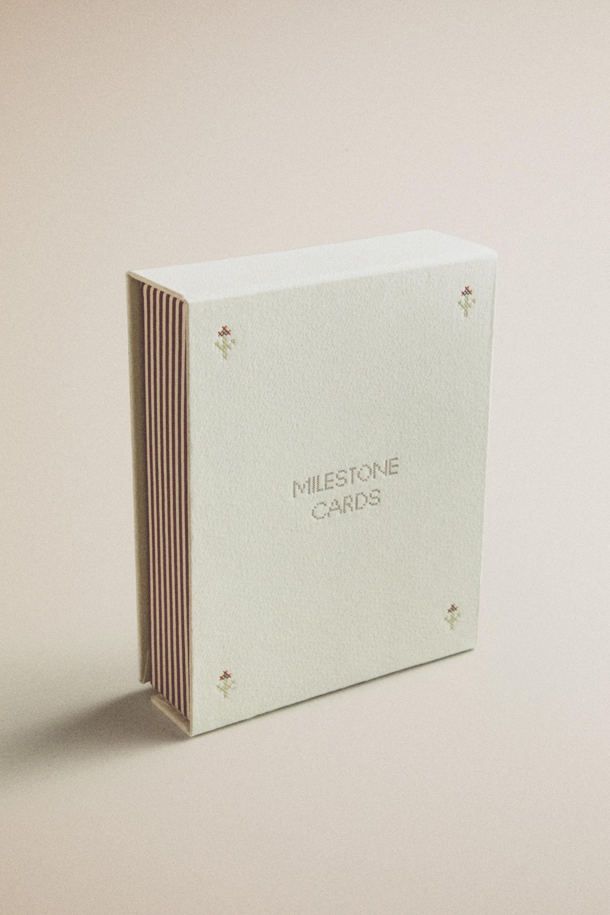 Zara BABY MONTHLY MILESTONE KIT – 12 FLOWER CARDS — фото 5