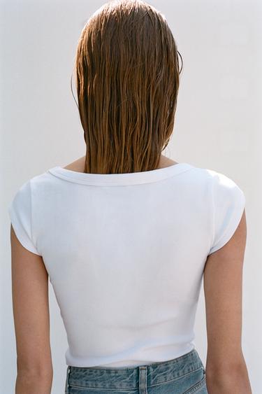 T-SHIRT À ENCOLURE ARRONDIE - Blanc de Zara - Image 4