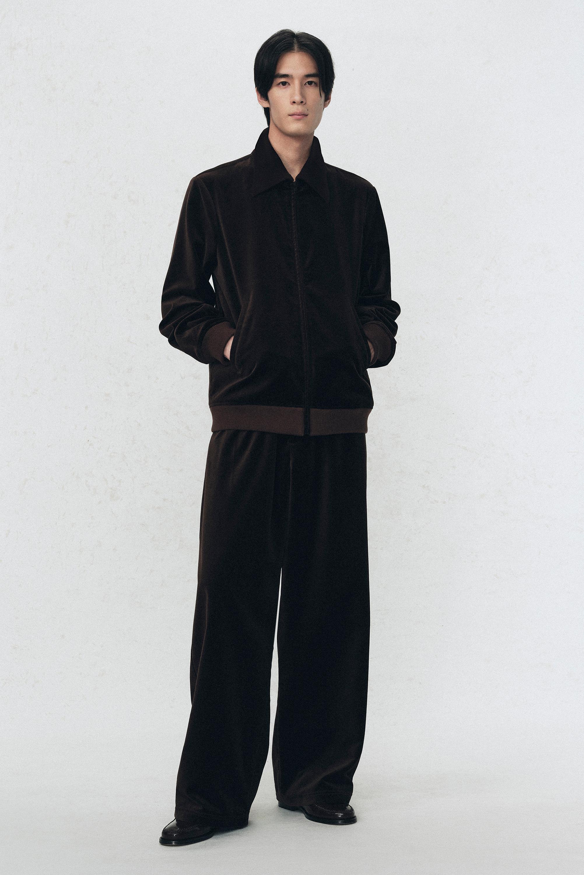 h*6様 AKM ブラック ベルベット ジャケットsize XL レギュラーフィットベルベットジャケット SOSHIOTSUKI X ZARA