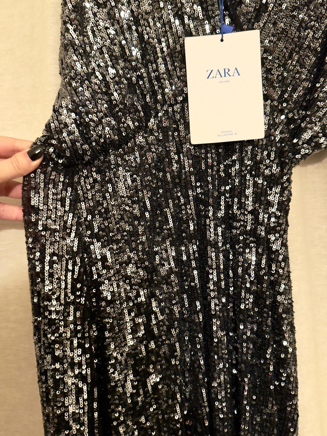 BACKLESS SEQUINNED DRESS - Image 9