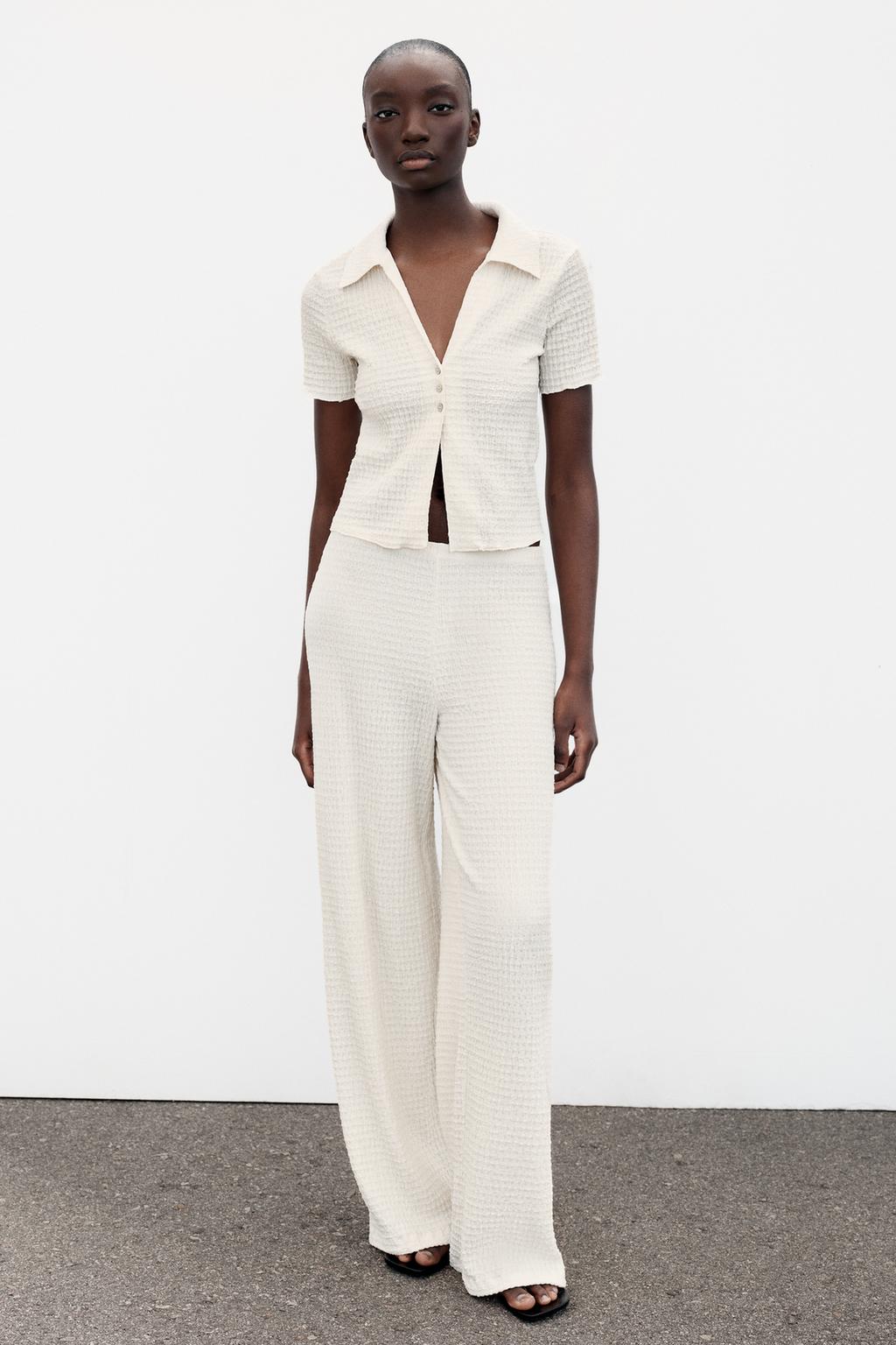 TEXTURED STRAIGHT LEG PANTS