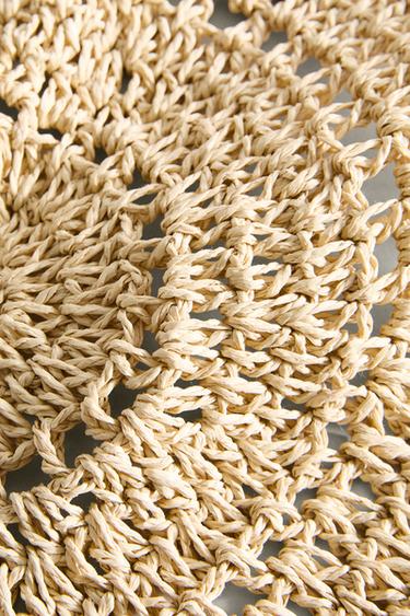 SET DE TABLE ROND CROCHET - Beige clair de Zara - Image 3