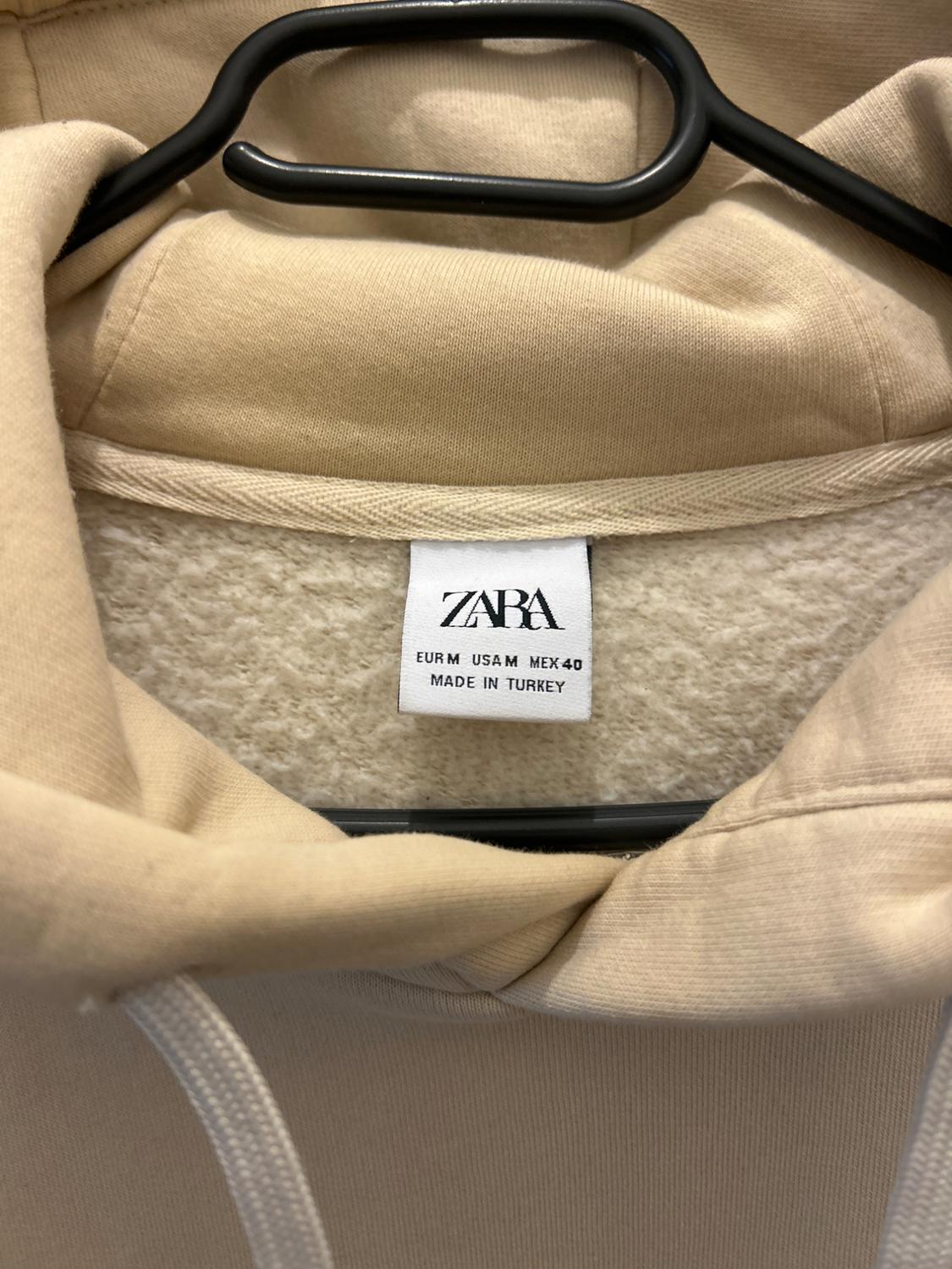 BASIC HOODIE - Image 2