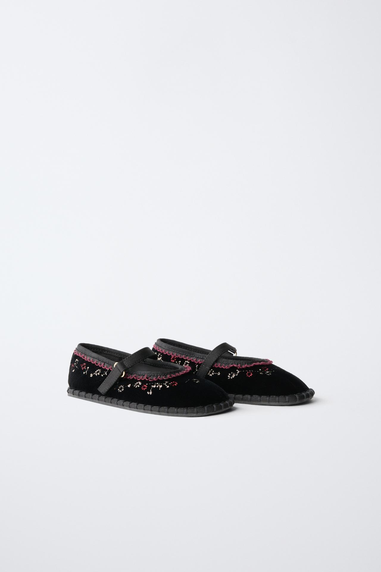 VELVET EMBROIDERED BALLET FLATS — Black