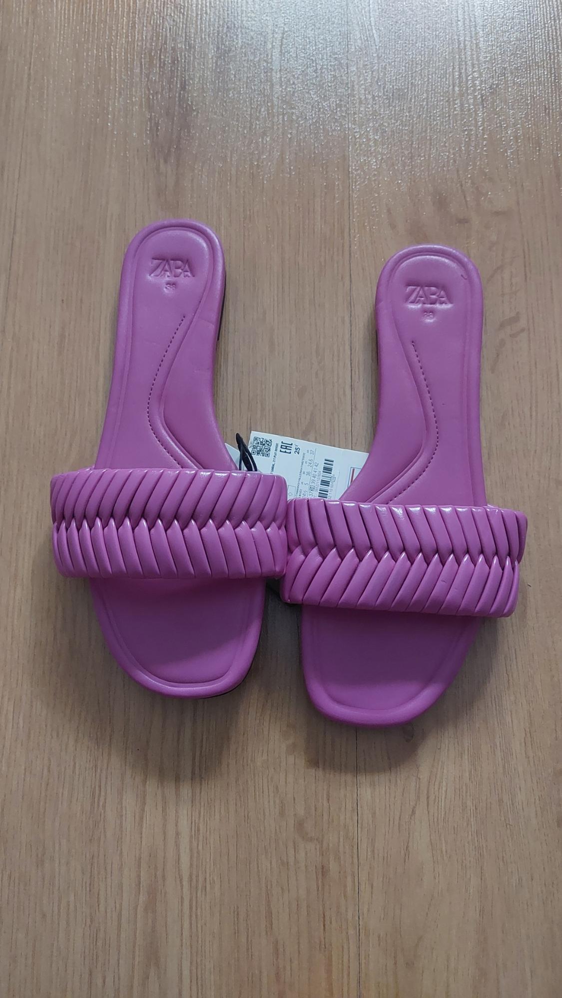 FLAT PADDED SLIDER SANDALS - Image 2
