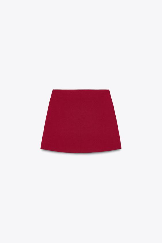 https://static.zara.net/assets/public/0de7/5328/fae44148b6ff/40cac2fb7c45/04192030641-e1/04192030641-e1.jpg?ts=1739372789112&w=563