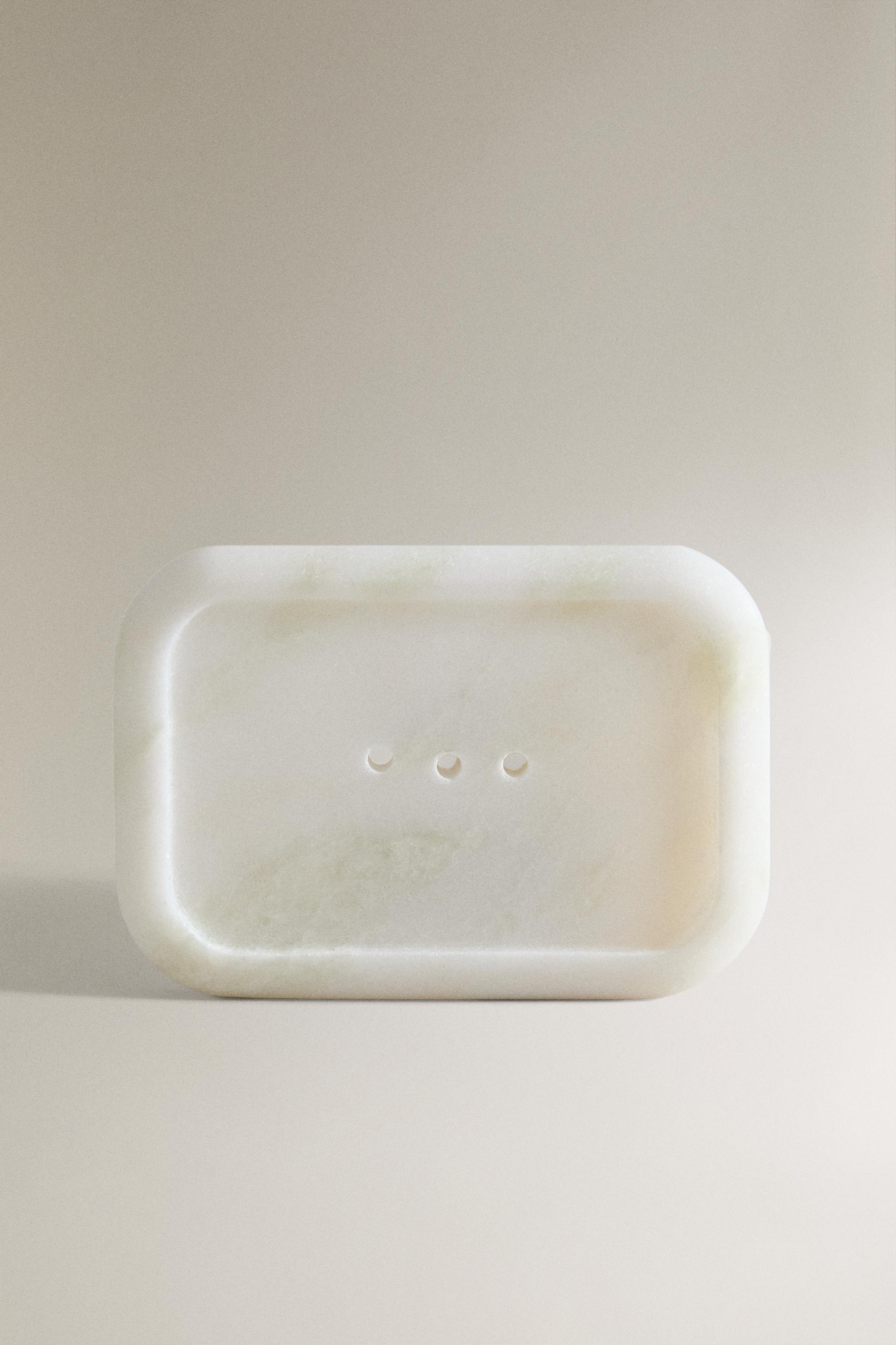 WHITE MARBLE BATHROOM SOAP DISH — white