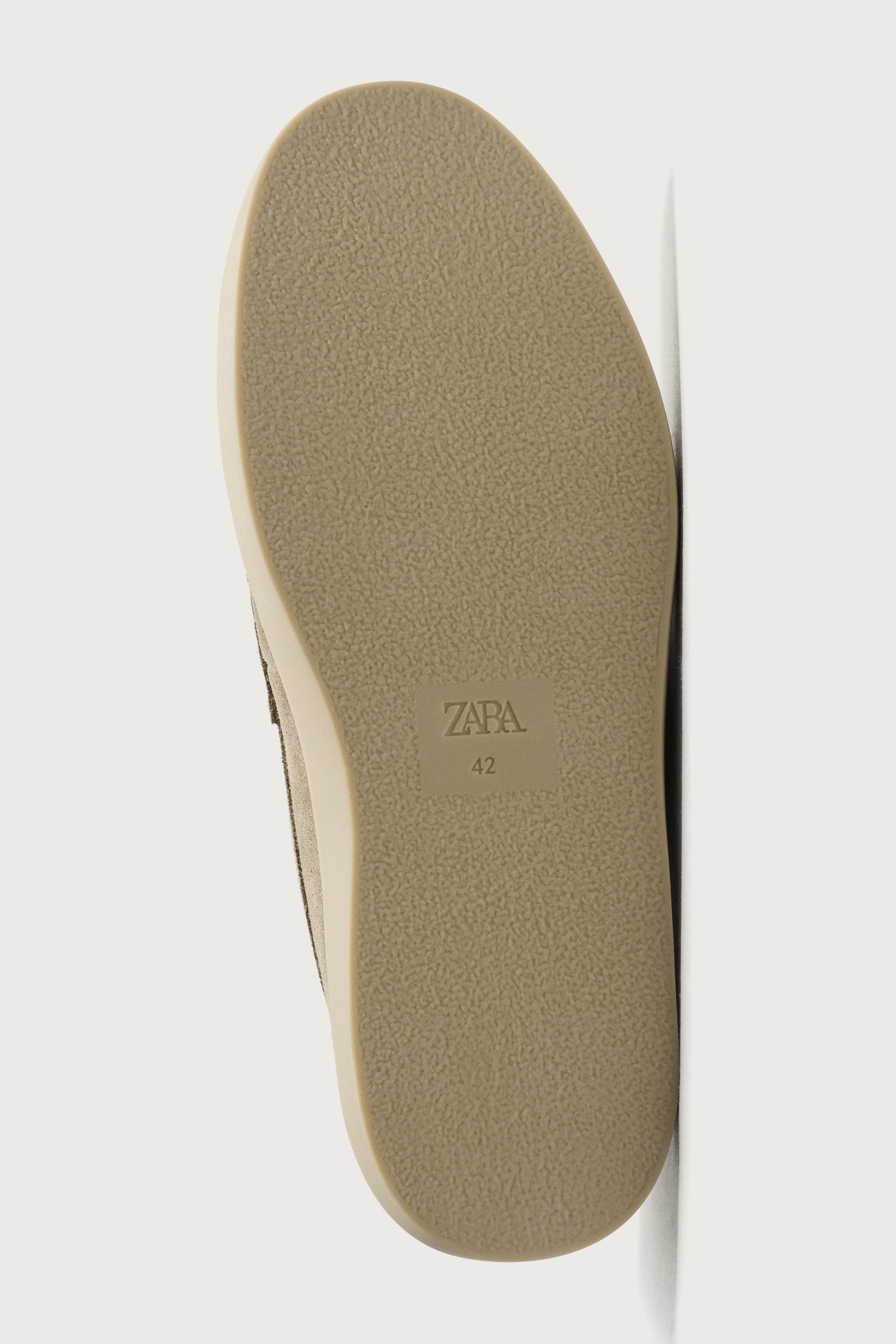 CASUAL LEATHER LOAFERS