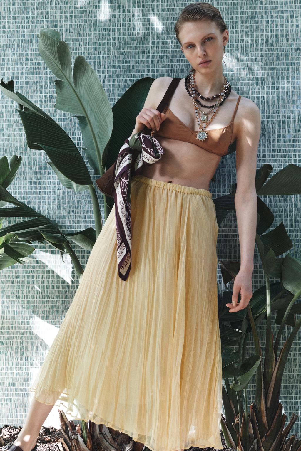 FALDA MIDI EFECTO CRINKLE ZW COLLECTION