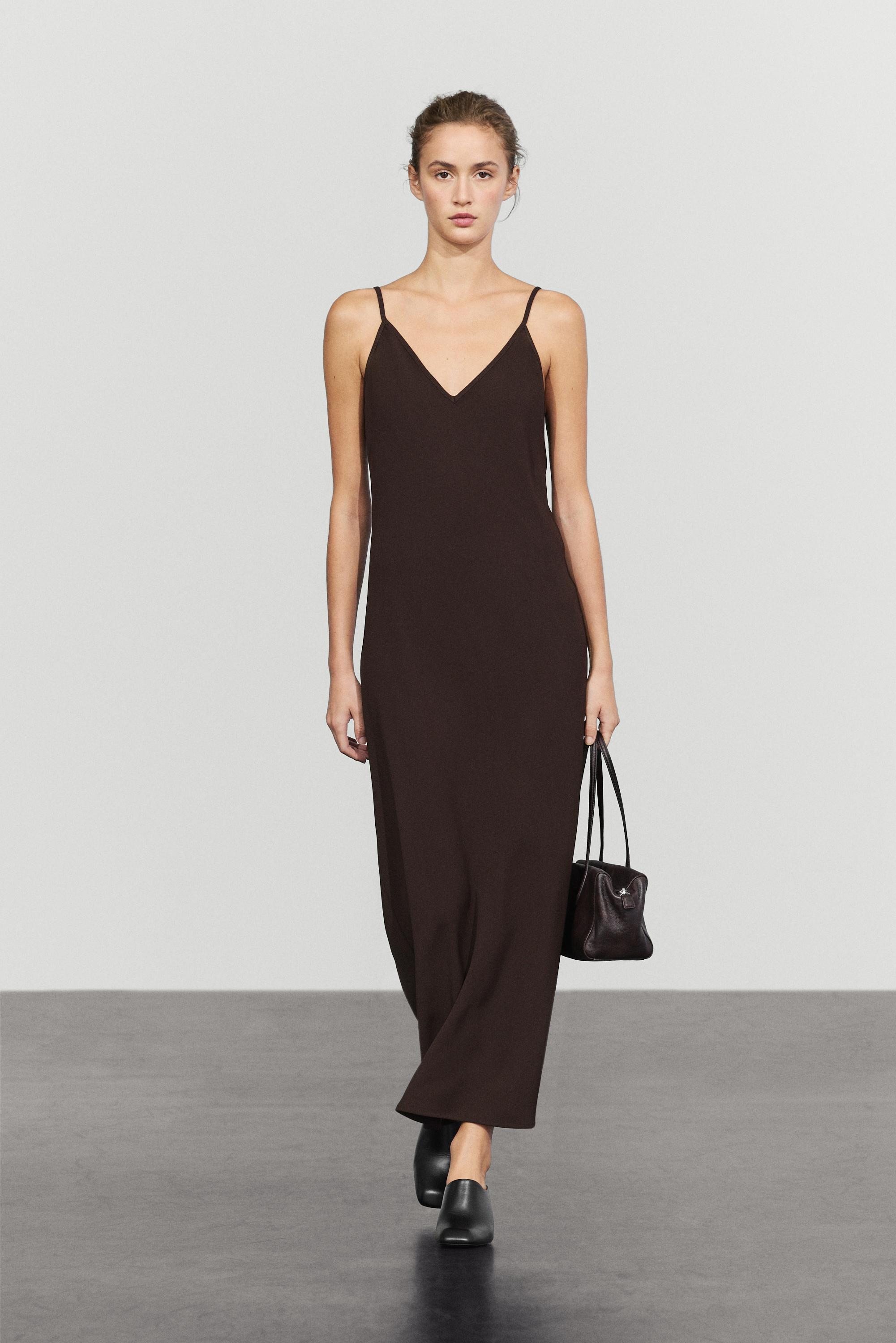 Robe midi fluide à bretelles