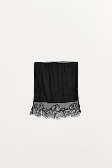 FALDA PLISADA ENCAJE - Negro de Zara