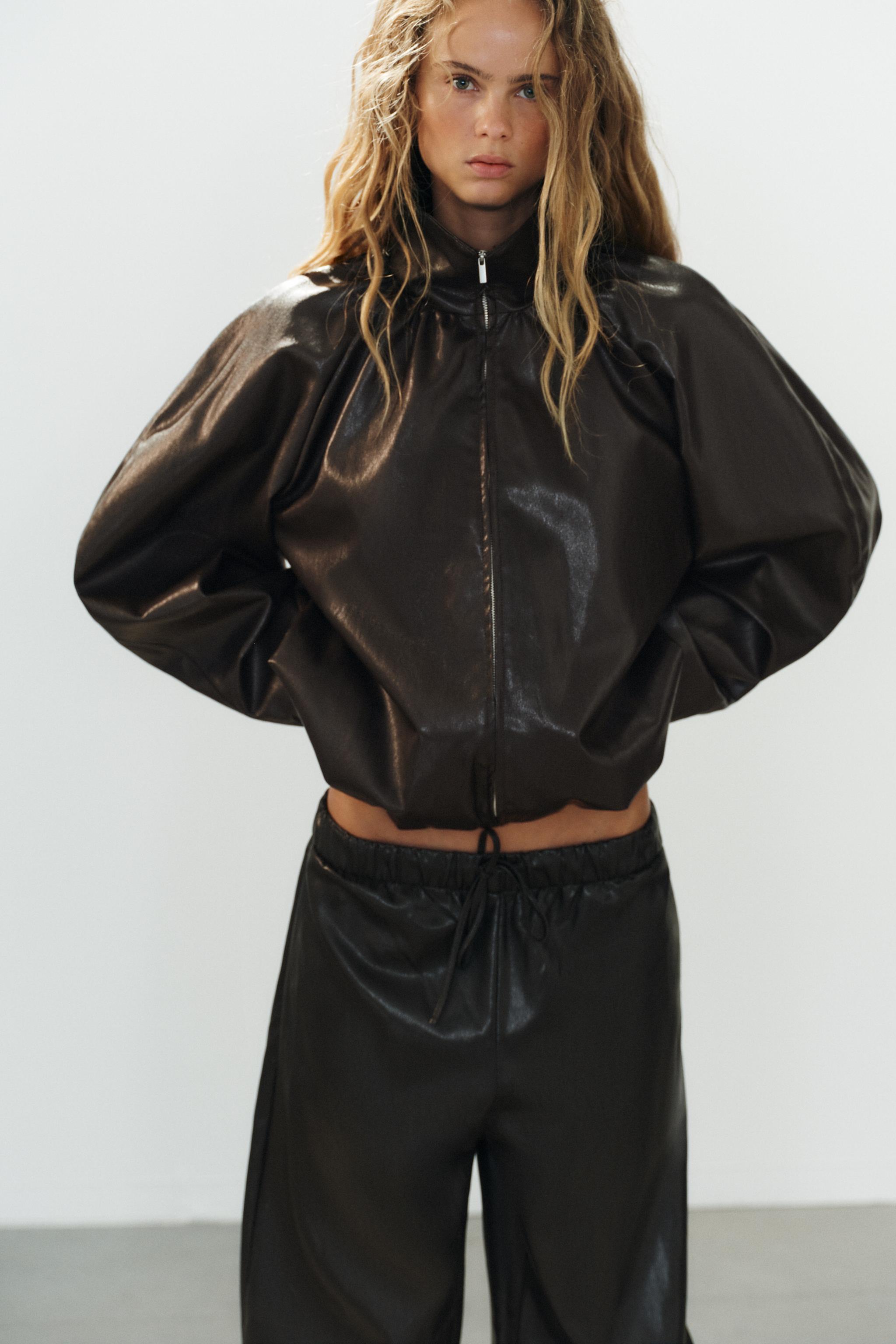 TECHNICAL FABRIC GATHERED JACKET