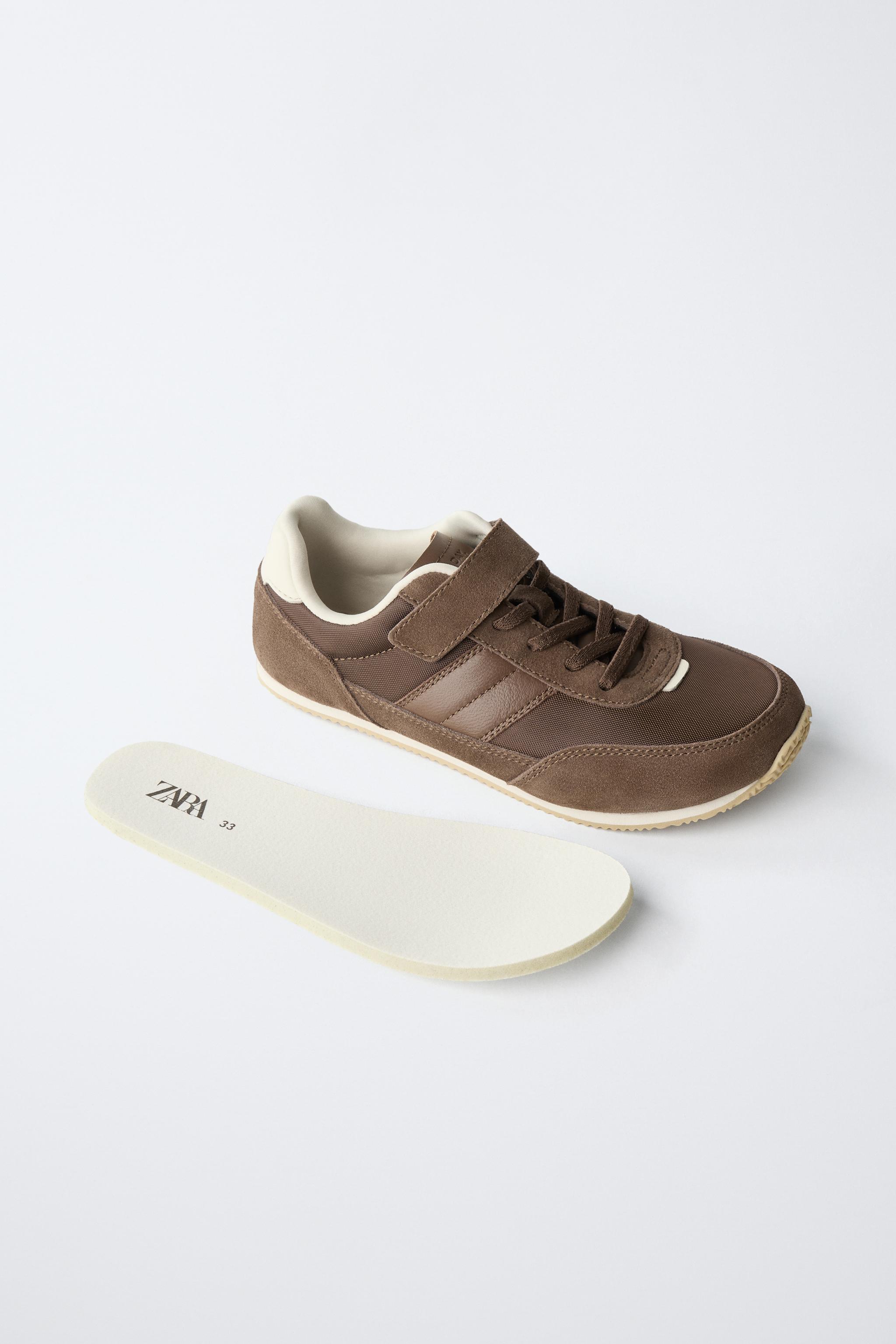 BAREFOOT SNEAKERS