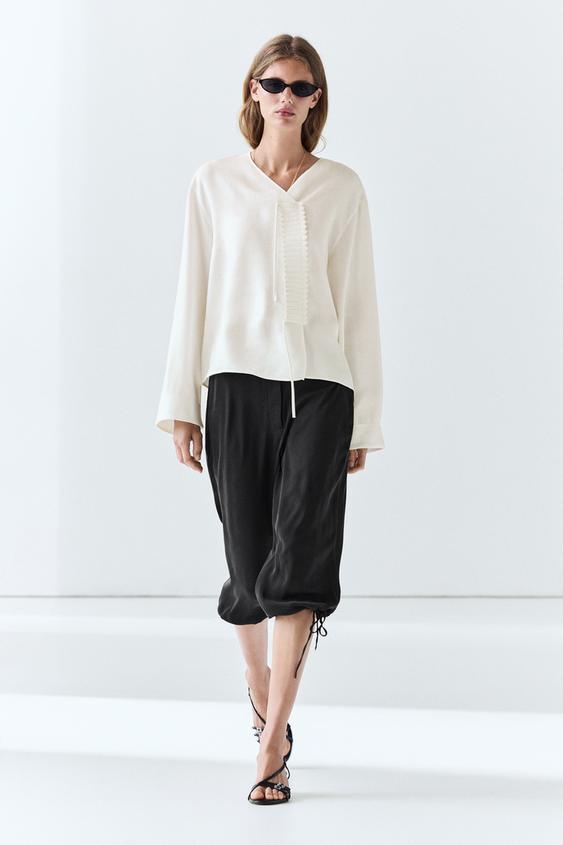 Blusa fluida detalle botones con lino - Blanco de Zara - Imagen 0