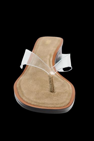 SANDALETTE MIT WEITEM VINYL-ABSATZ - Hellbeige von Zara