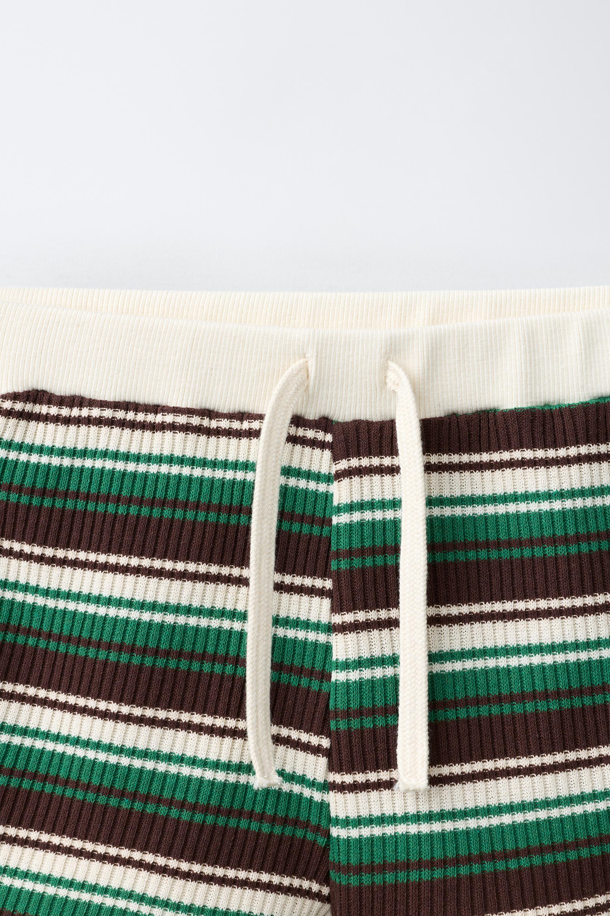 KNIT STRIPED SHORTS