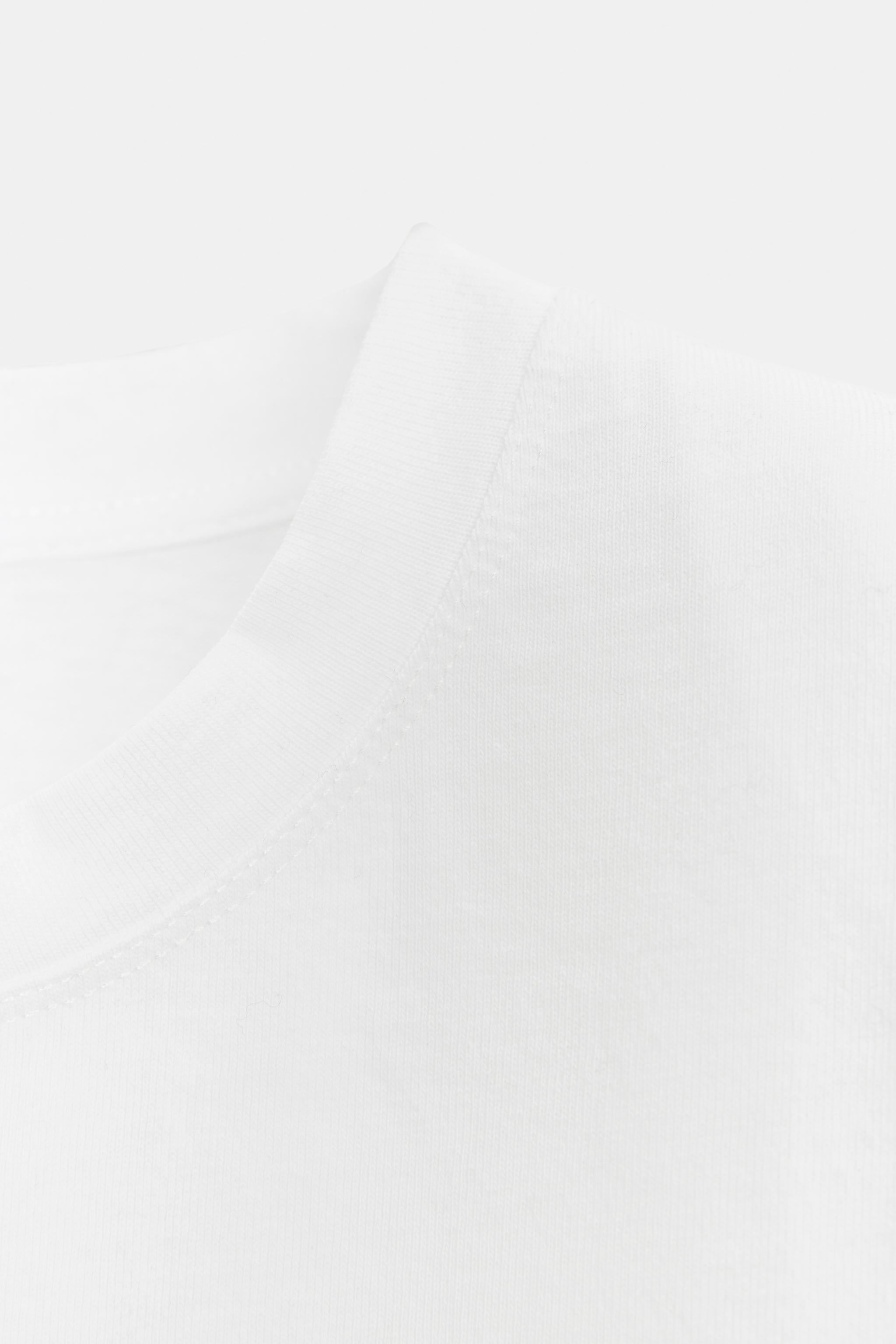 SLEEVELESS SHOULDER PAD T-SHIRT