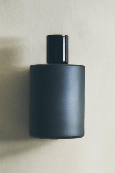 (100 ML) ORCHIDÉE LUMIÈRE FABRIC FRESHENER - Pastel green by Zara