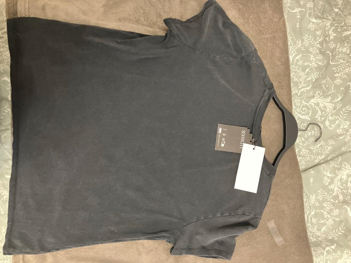 SEX & THE CITY™ FADED-EFFECT T-SHIRT - Image 10