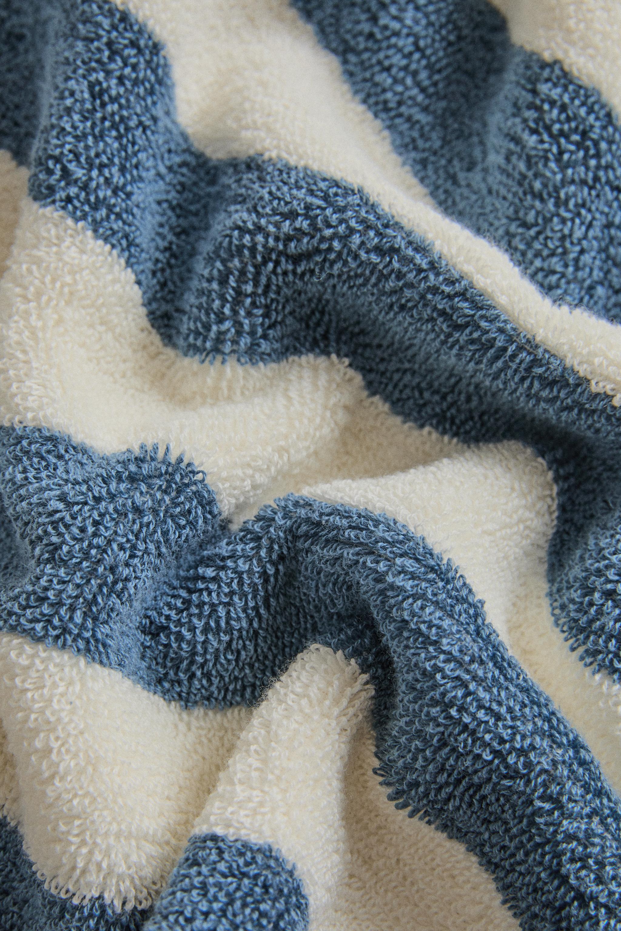 COTTON BATH TOWEL WITH STRIPES AND TOPSTITCHING