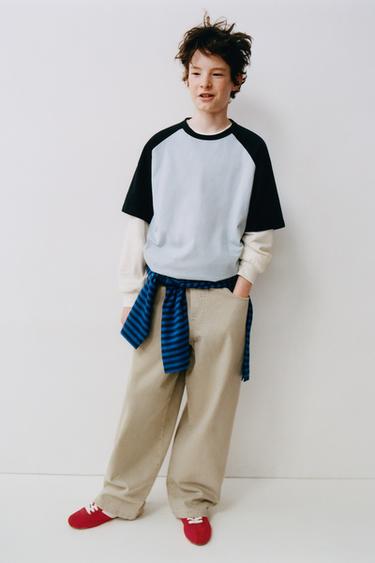 Zaras T-SHIRT MED RAGLANÄRM OCH BRODERAD TEXT - Blå/marinblå