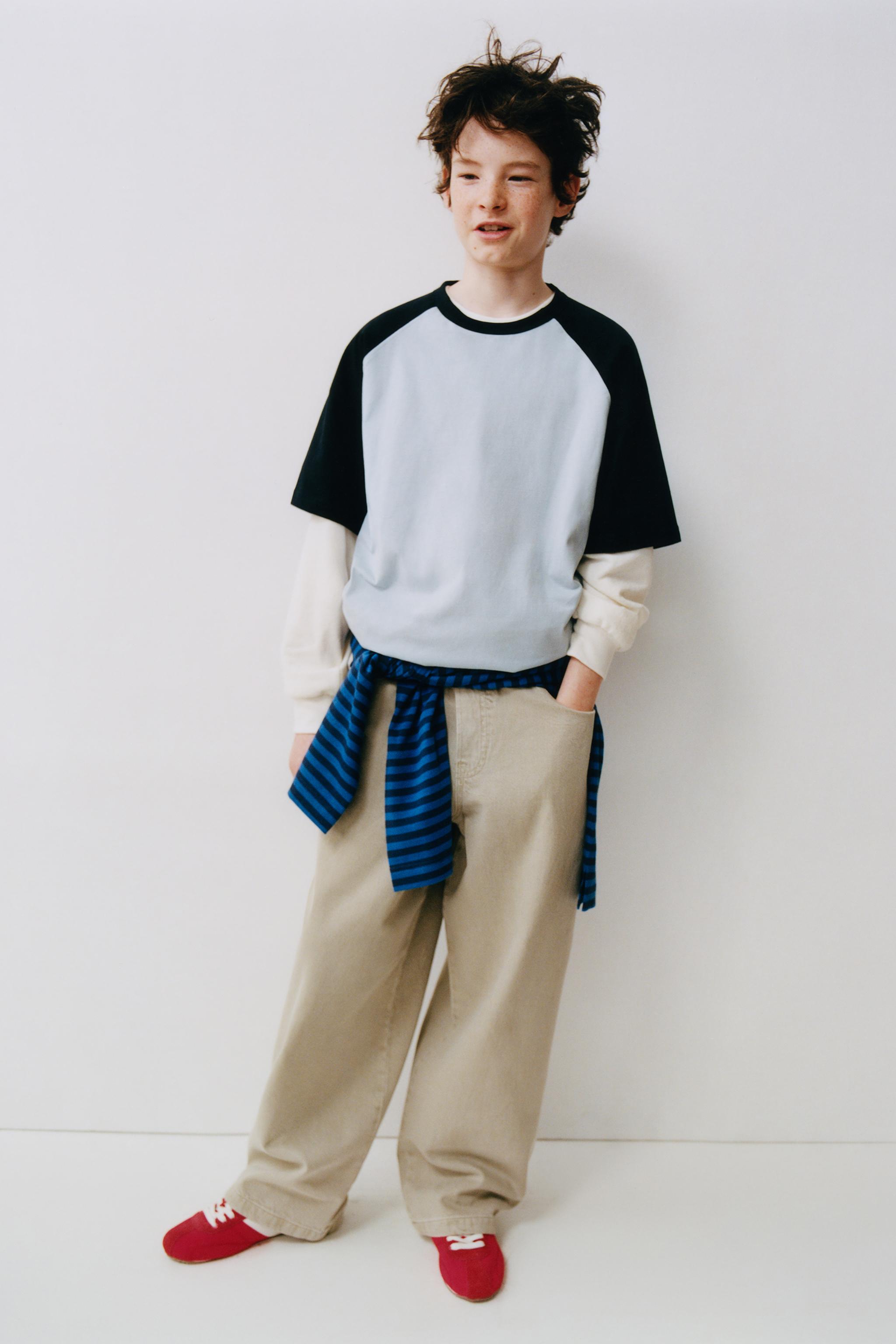 EMBROIDERED TEXT RAGLAN SLEEVE T-SHIRT