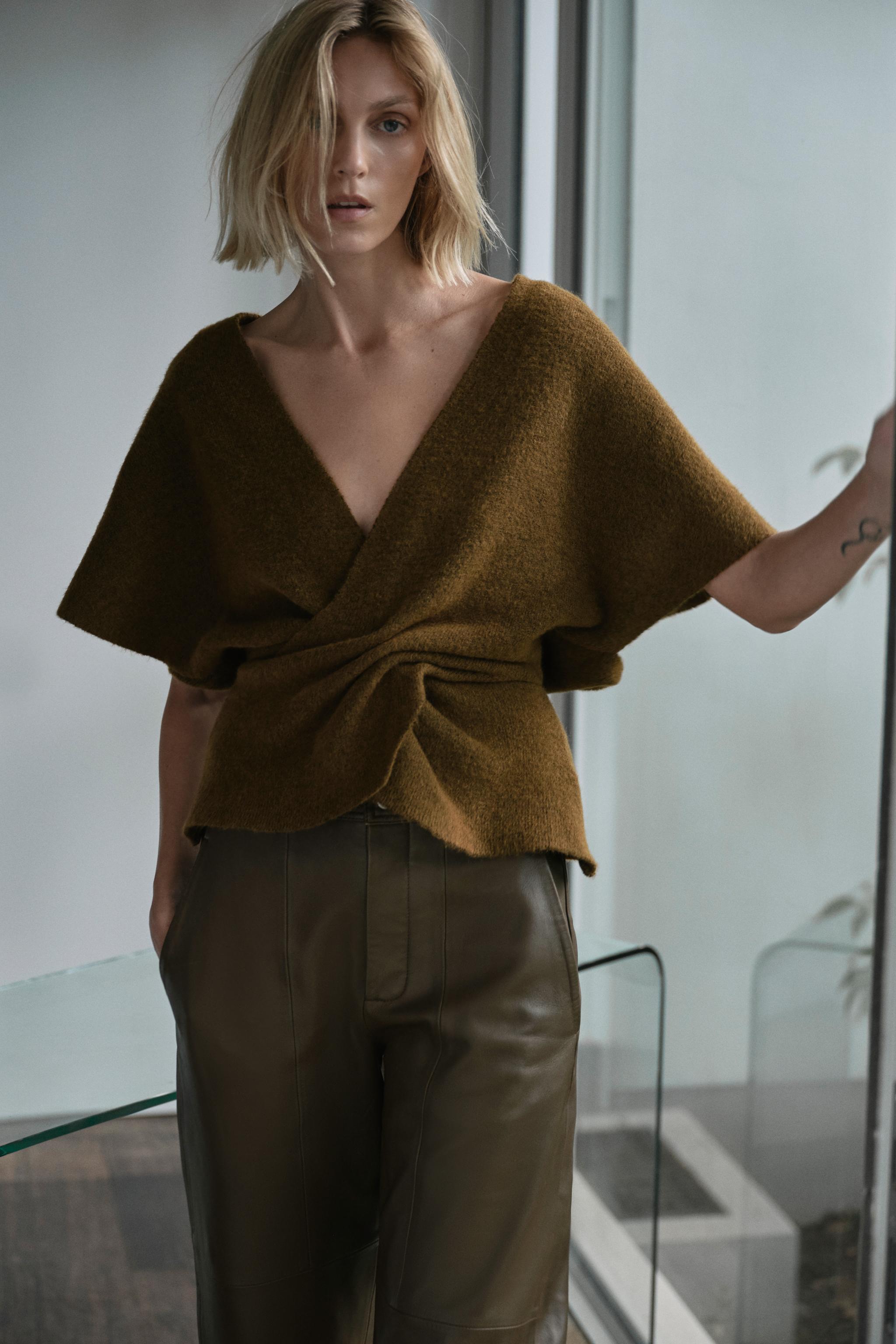 DRAPED KNIT SHORT SLEEVE JUMPER - Mid khaki | ZARA United States