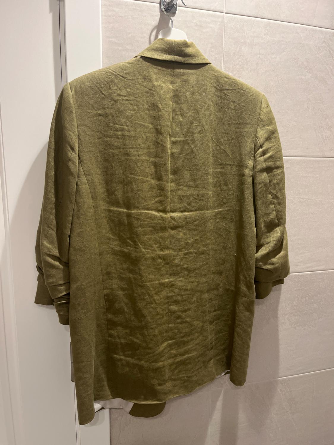 BLAZER WITH PLEATED SLEEVE DETAIL - Image 3