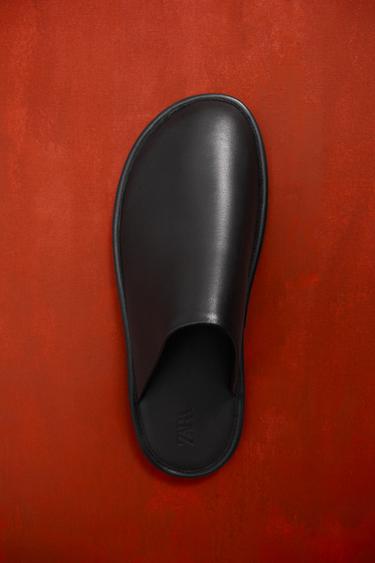 LEATHER CLOGS - Black by Zara