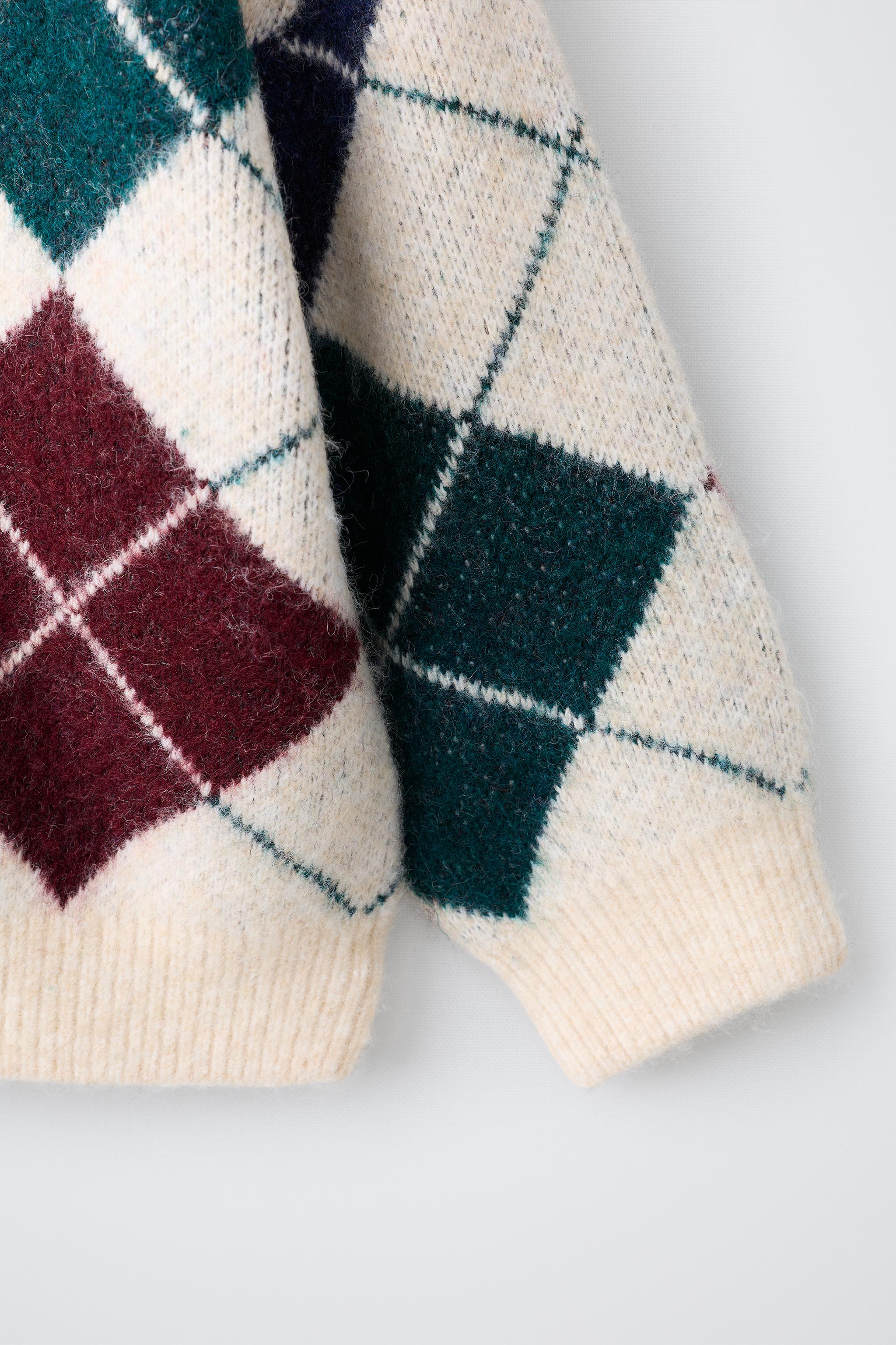 PULL À MOTIF LOSANGES