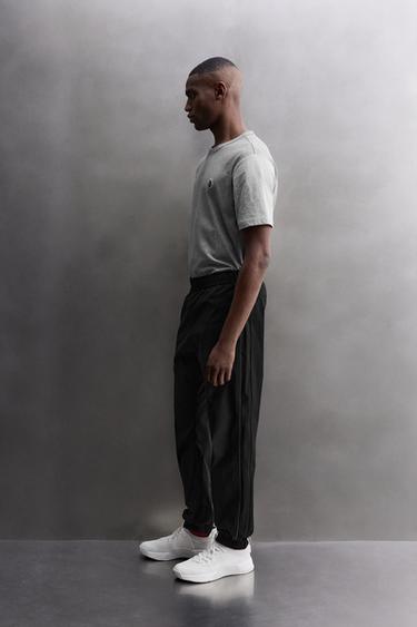 TECHNICAL JOGGING TROUSERS - Black by Zara