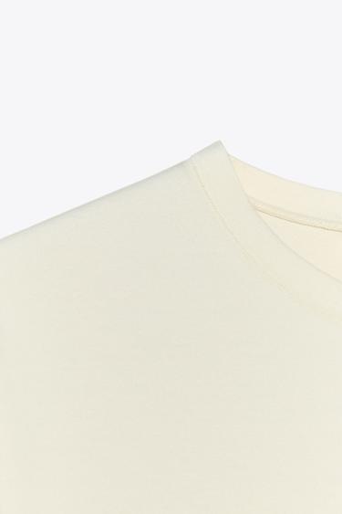 T-SHIRT AJUSTÉ À MANCHES COURTES - Écru de Zara - Image 7