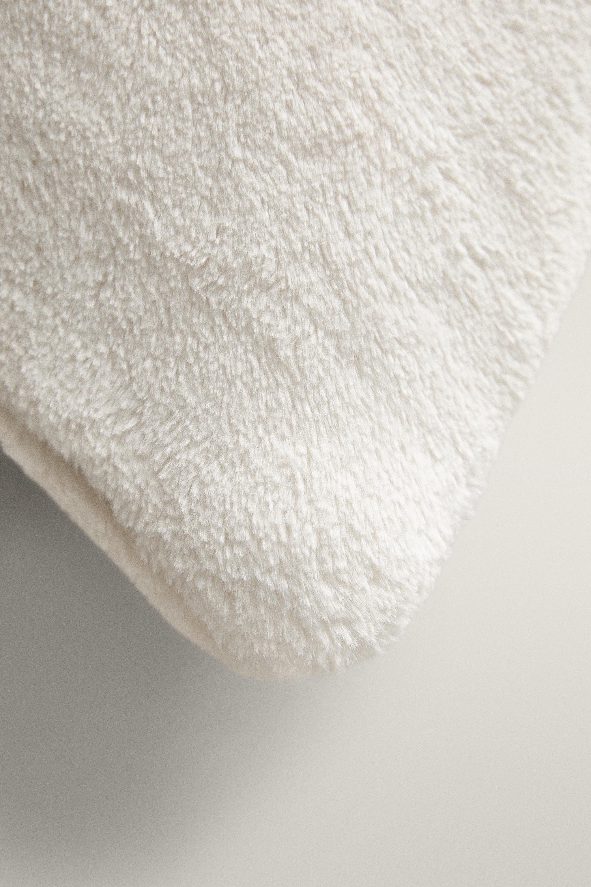 FAUX FUR CUSHION COVER — Oyster-white